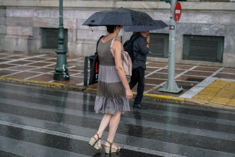 Σε τροχιά κακοκαιρίας η χώρα – Έρχονται βροχές, καταιγίδες και χαλάζι