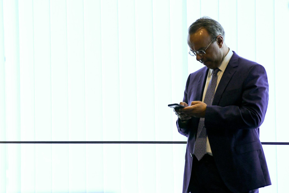 Το πείραγμα Σταϊκούρα στον Δήμαρχο Λαμίας: “Απόδειξη πήρατε κύριε;”