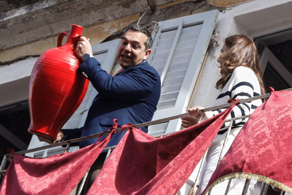 Όταν ο κόσμος των τρολ συναντά την… πραγματικότητα