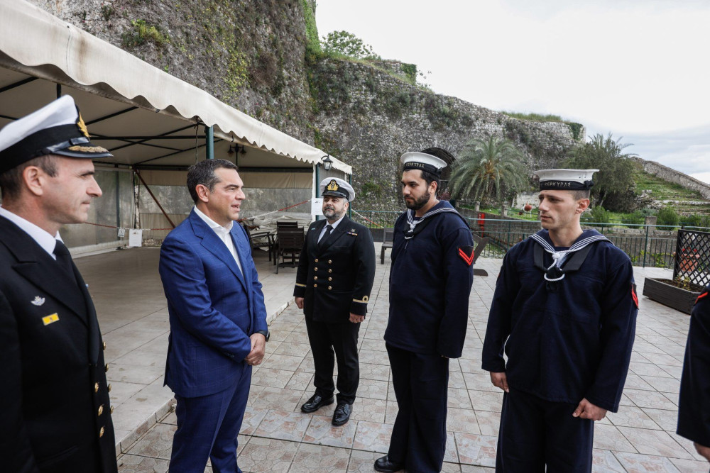 Ο Αλέξης στο… ναυτικό: Θυμήθηκε την “θητεία” του, ξέχασε τα περί βύσματος