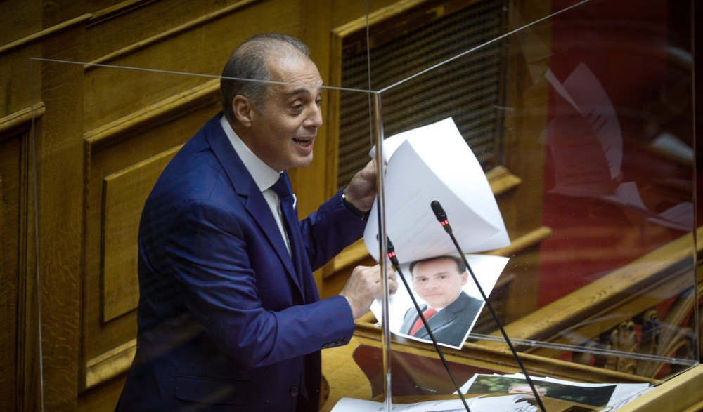 Ελληνική Λύση – Αποχώρησε η Αλεξοπούλου: “Κρατήστε την καρέκλα της Β1 για τους αγαπημένους σας!”