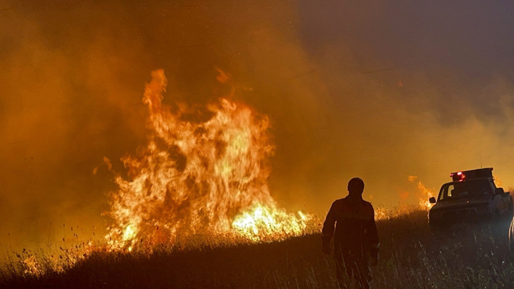 Σε εξέλιξη πυρκαγιά στην περιοχή Δασκαλειό της Κερατέας-Προσωρινές κυκλοφοριακές ρυθμίσεις στη Λ. Λαυρίου