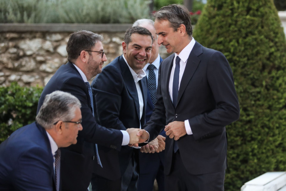 Πόρτα Μητσοτάκη στον... αναξιόπιστο Ανδρουλάκη