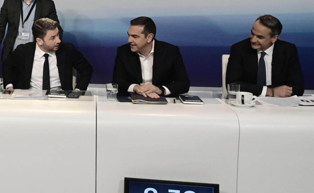 «Φωνάζει ο κλέφτης...»-ΣΥΡΙΖΑ και ΠΑΣΟΚ καταγγέλλουν τη ΝΔ για όσα οι ίδιοι απεργάζονται