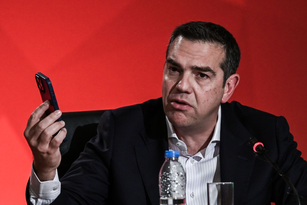 Αλέξης Τσίπρας: μη φεύγεις μη, με πόνο σ' το φωνάζουν
