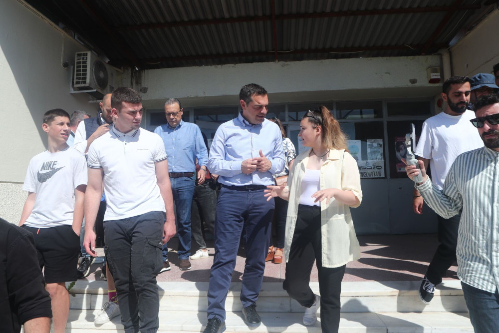 Μέλος του ΣΥΡΙΖΑ η «ταλαίπωρη» μαθήτρια που συνάντησε ο Τσίπρας