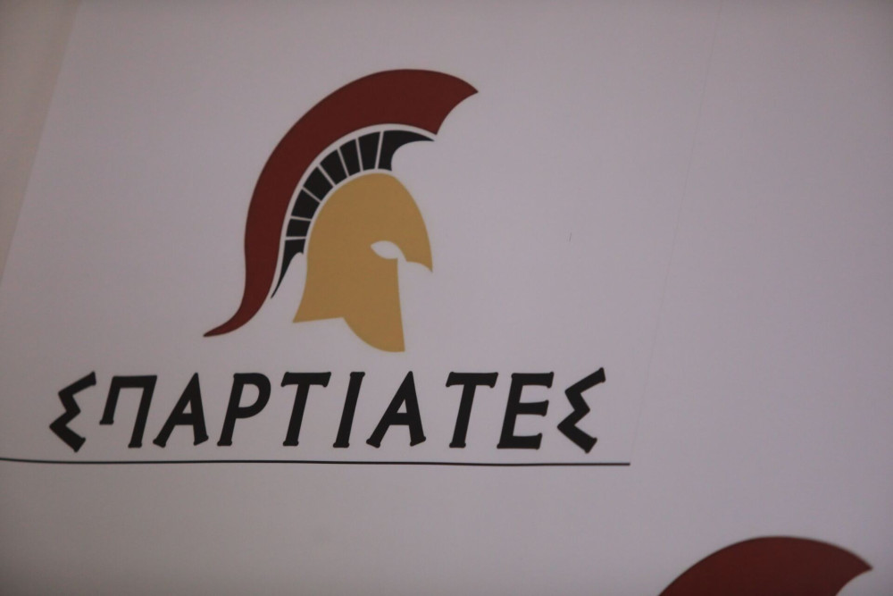 Κόβουν τους φασίστες από τις αυτοδιοικητικές εκλογές