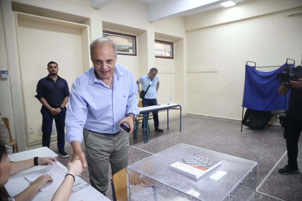 Εκλογές 2023: Ψήφισε ο Κυριάκος Βελόπουλος