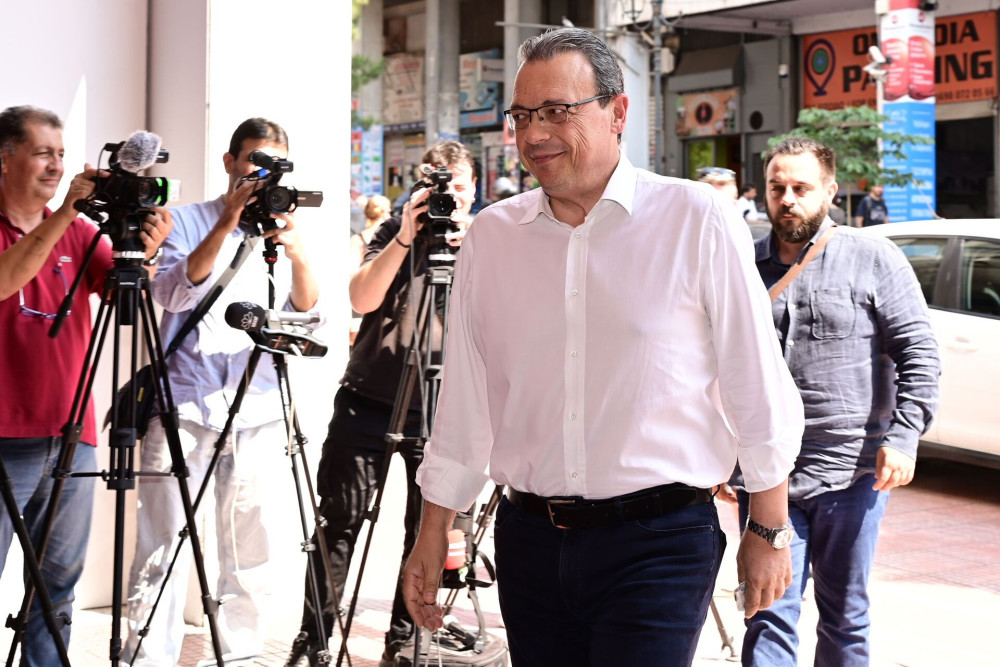 ΣΥΡΙΖΑ: η Πολιτική Γραμματεία δεν έβγαλε «λευκό καπνό» για δημάρχους και περιφερειάρχες