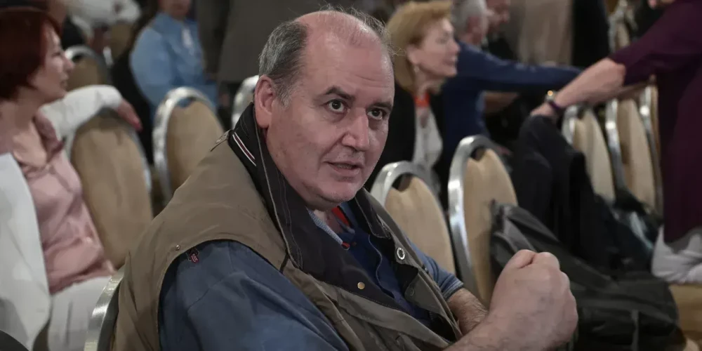 ΣΥΡΙΖΑ: Σκληρή κριτική από την «Ομπρέλα» και αιχμές για Τσίπρα – «Κάναμε remake του ΠΑΣΟΚ»