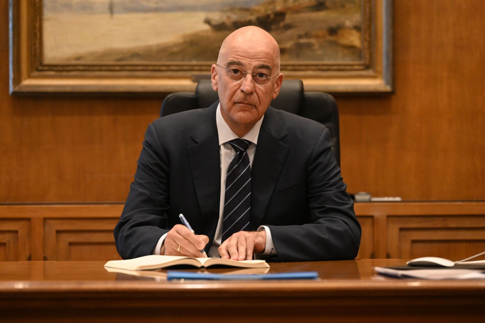 Νίκος Δένδιας: θα επισκεφθεί τη μοίρα πυροσβεστικών αεροσκαφών στην Ελευσίνα