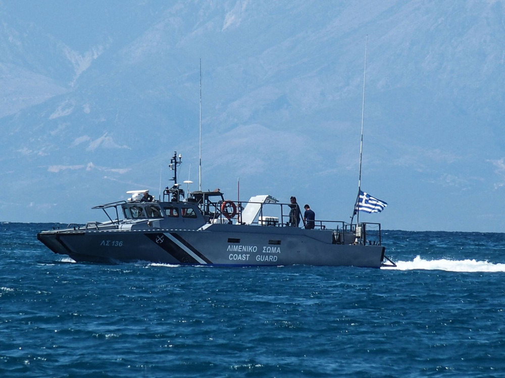 Τραγωδία στη Μύκονο: σκάφος προσέκρουσε σε ύφαλο - Ένας νεκρός