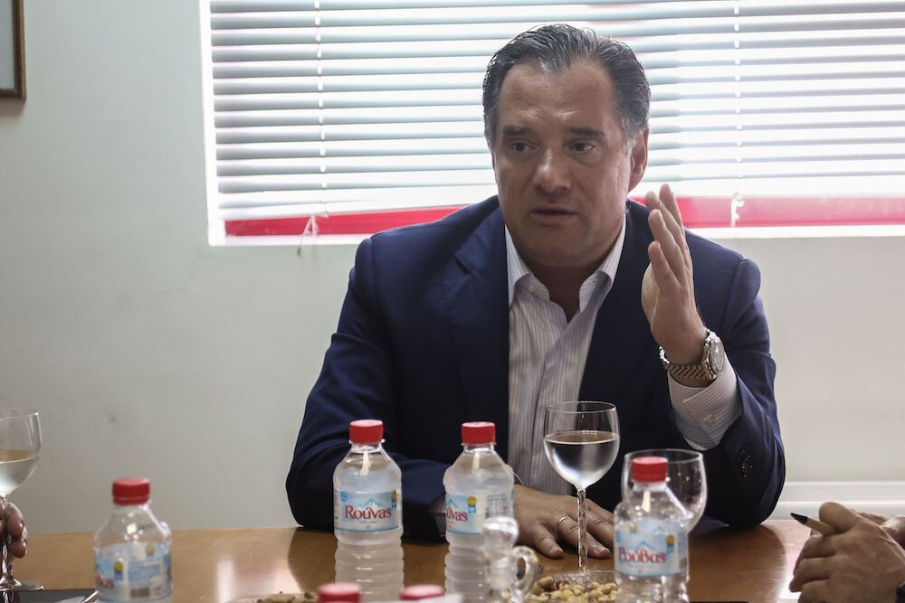 Άδωνις Γεωργιάδης: Στα 10.500 ευρώ αυξάνεται το πρόστιμο για την υποδηλωμένη εργασία