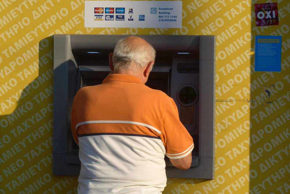 Πότε θα πληρωθούν οι συντάξεις Ιουνίου - Οι ημερομηνίες