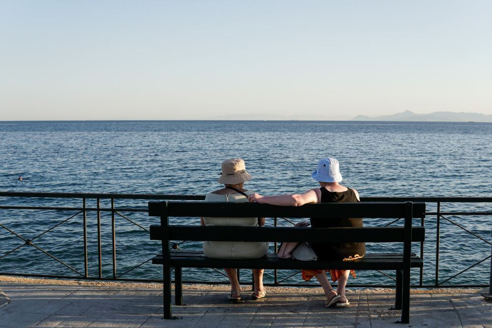 Πρόγραμμα 6,8 εκατ. για ψηφιακή ενδυνάμωση ατόμων άνω των 65 ετών και ΑμεΑ