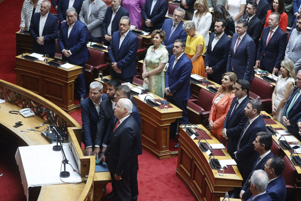 ΣΥΡΙΖΑ-ΠΑΣΟΚ: Διαγωνίζονται για τον καλύτερο… λαϊκιστή