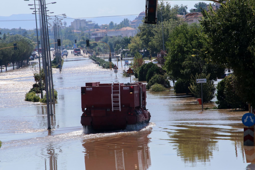 Κακοκαιρία: απόγνωση στη Λάρισα - 4.592 διασώσεις από χθες στη χώρα