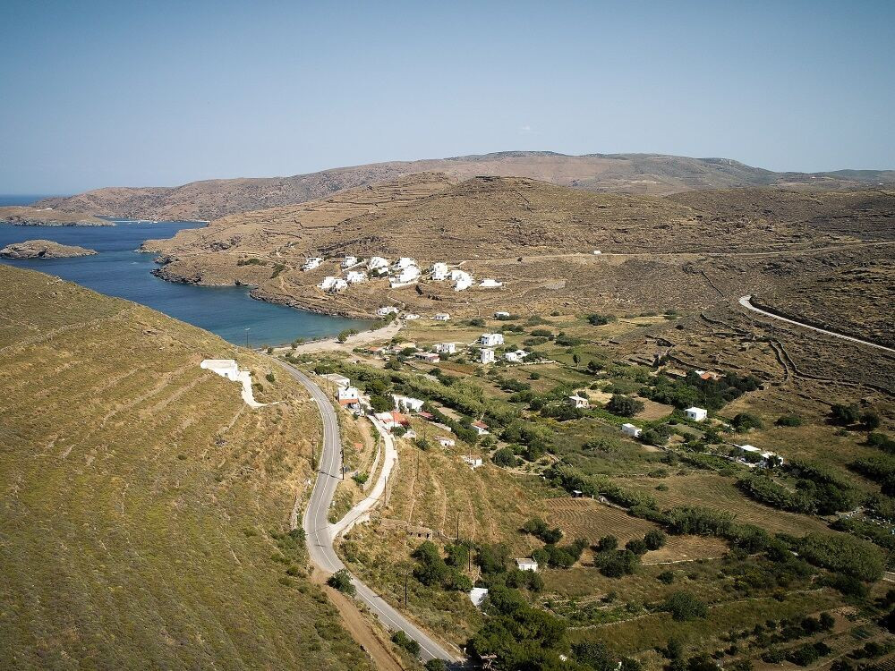 Xenia Kythnos: Στην τελική ευθεία η επένδυση του Αβραχαμ Ραβίντ