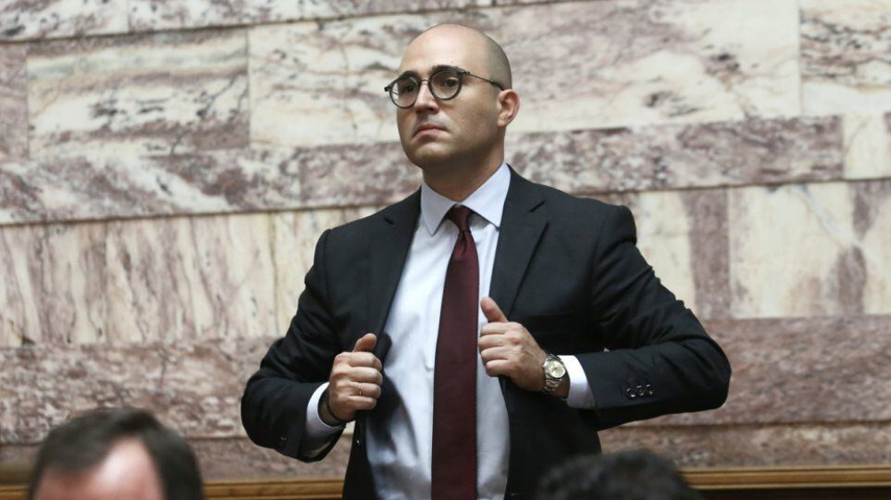 Γιατί ο Μπογδάνος τα βάζει με την “Ελλάδα 2021” στο twitter (pics)