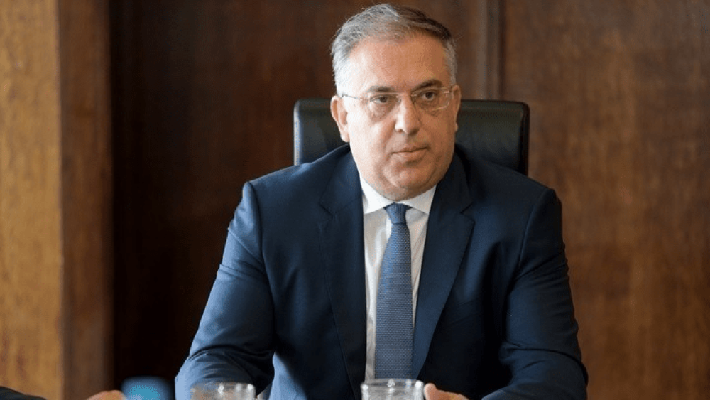 Θεοδωρικάκος: Κάνουμε τα πάντα για να διευκολύνουμε εργαζόμενους κι επαγγελματίες