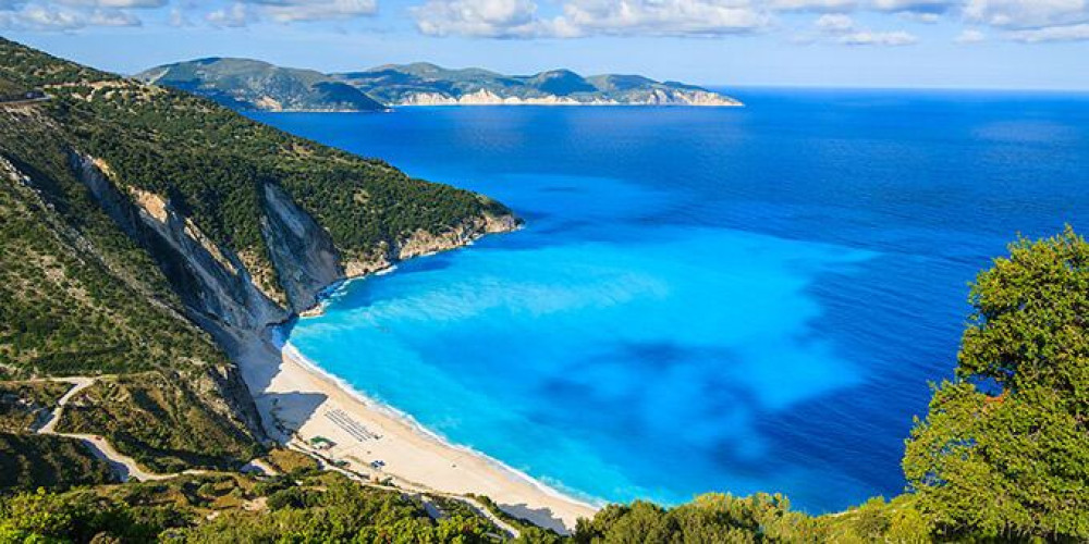 Γερμανικός Τύπος: Οι Έλληνες τα κατάφεραν καλά – Ποια πέντε νησιά προτείνονται για διακοπές