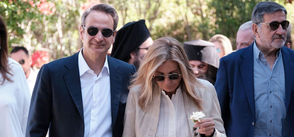 Συγκίνηση στο μνημόσυνο του Κωνσταντίνου Μητσοτάκη στα Χανιά (pics&vids)