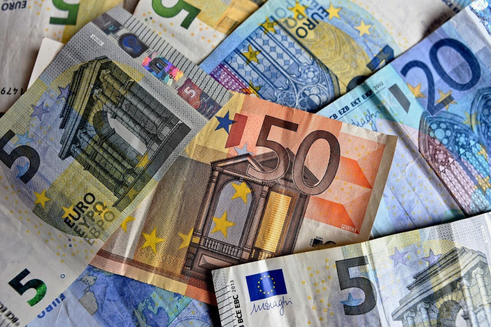 Η καραντίνα αύξησε τις καταθέσεις κατά 3 δισ. ευρώ!