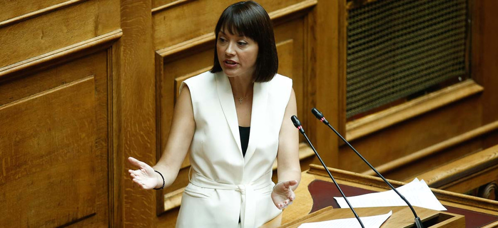 Ποια θα… σκίσει η Γιαννακοπούλου;