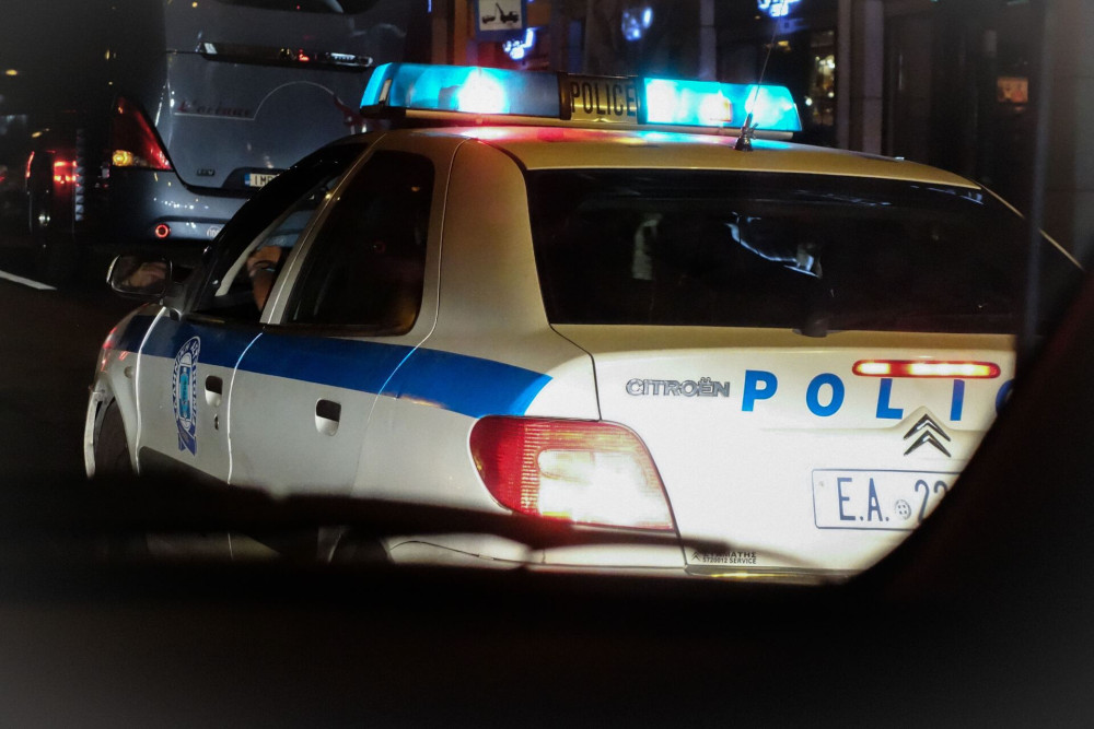Άμεση σύλληψη δύο διαρρηκτών στον Άλιμο – Εντοπίστηκαν εντός της κατοικίας