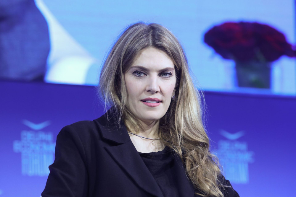 Μπλέκουν χώρες για να πλήξουν την Εύα Καϊλή, αλλά τελικά «καταστρέφουν» τη... γεωγραφία