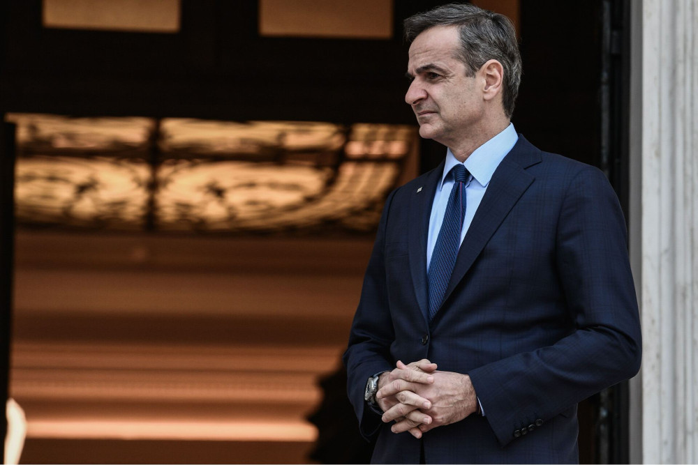 Ξεκίνησε το ταξίδι του για την Κίνα ο πρωθυπουργός - Οι συναντήσεις και οι ανοιχτοί δίαυλοι
