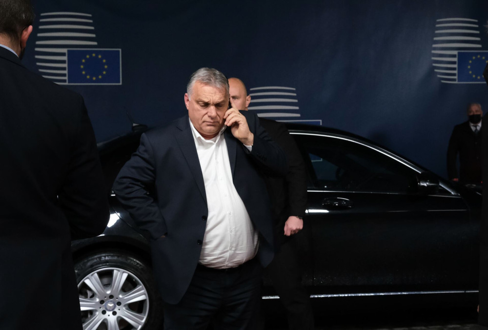 Κομισιόν προς Ορμπάν: Σου αποδεσμεύουμε 10,2 δισ. ευρώ για να στηρίξεις την Ουκρανία