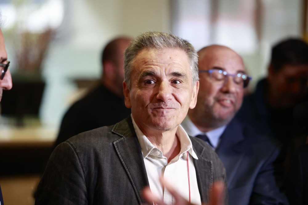 «Καρφιά» Τσακαλώτου σε Καρτερό: «Το μόνο ενθαρρυντικό είναι ότι παραμένει ΠΑΟΚτζής»