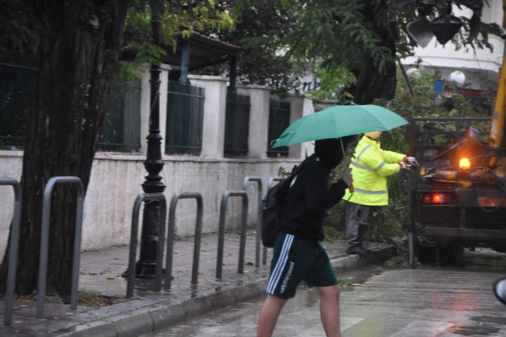 Μήνυμα του 112 για την κακοκαιρία σε Θεσσαλονίκη, Ξάνθη, Λήμνο