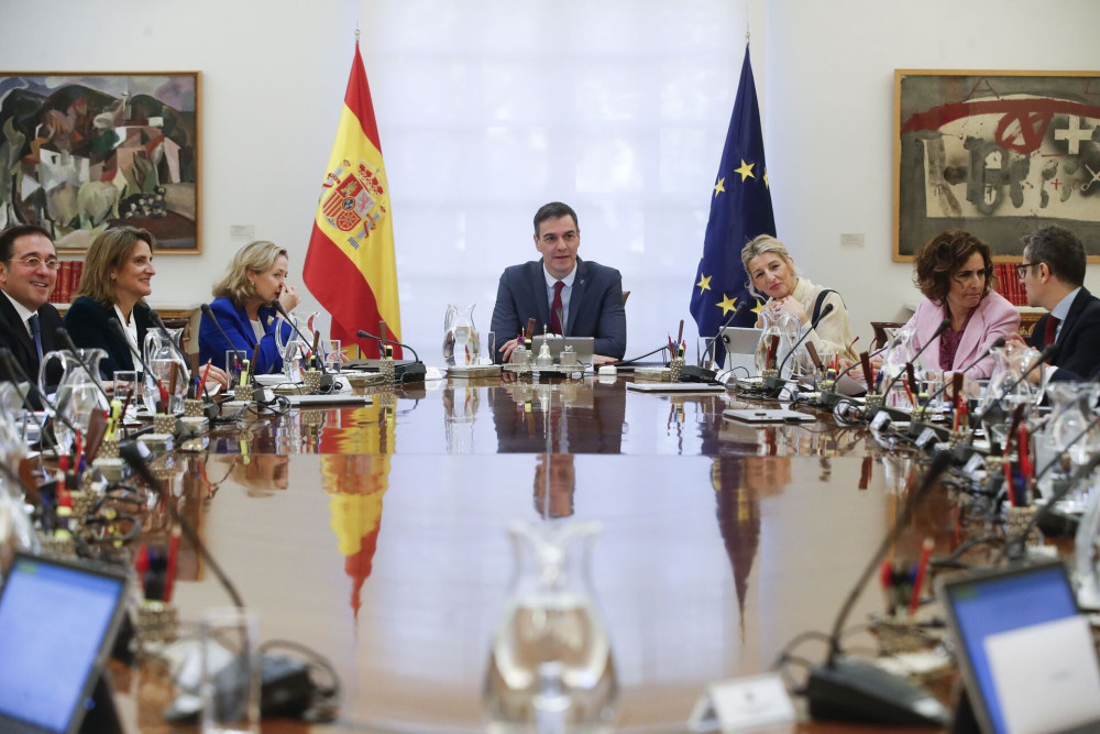 Ισπανία: Σε ρήξη με την κυβέρνηση Σάντσεθ έρχονται οι Καταλανοί αυτονομιστές