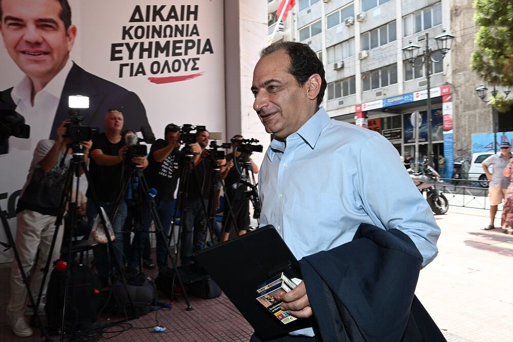 «Απασφάλισε» ο Σπίρτζης: Ούτε στα παλιά μου παπούτσια δεν γράφω τις απειλές των τρολ