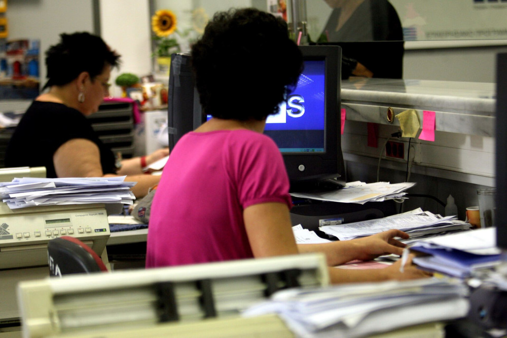 Ανεργία: για πρώτη φορά από το 2009 έπεσε  κάτω από το 10% σύμφωνα με την ΕΛΣΤΑΤ