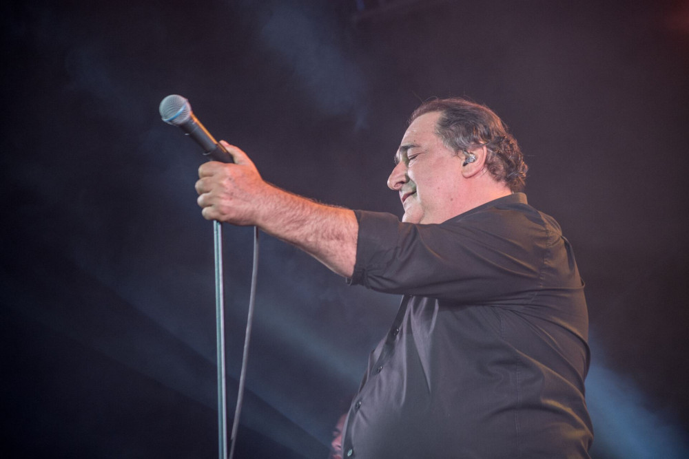 ΠΑΣΟΚ για Βασίλη Καρρά: Σπουδαίος τραγουδιστής και ξεχωριστός άνθρωπος