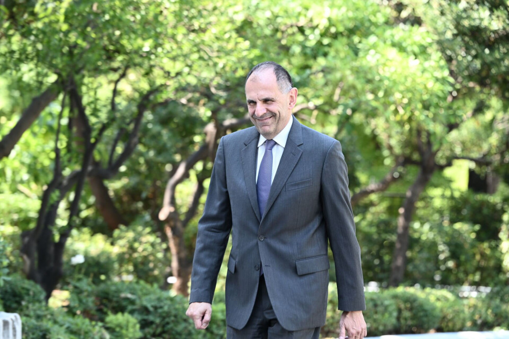 Κάλαντα από Καστελλόριζο και Σώμα Ελληνικού Οδηγισμού άκουσε ο Γεραπετρίτης