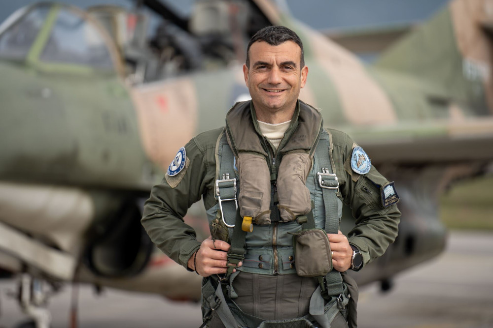 Σε κλίμα συγκίνησης το τελευταίο αντίο στον επισμηναγό Επαμεινώνδα Κωστέα
