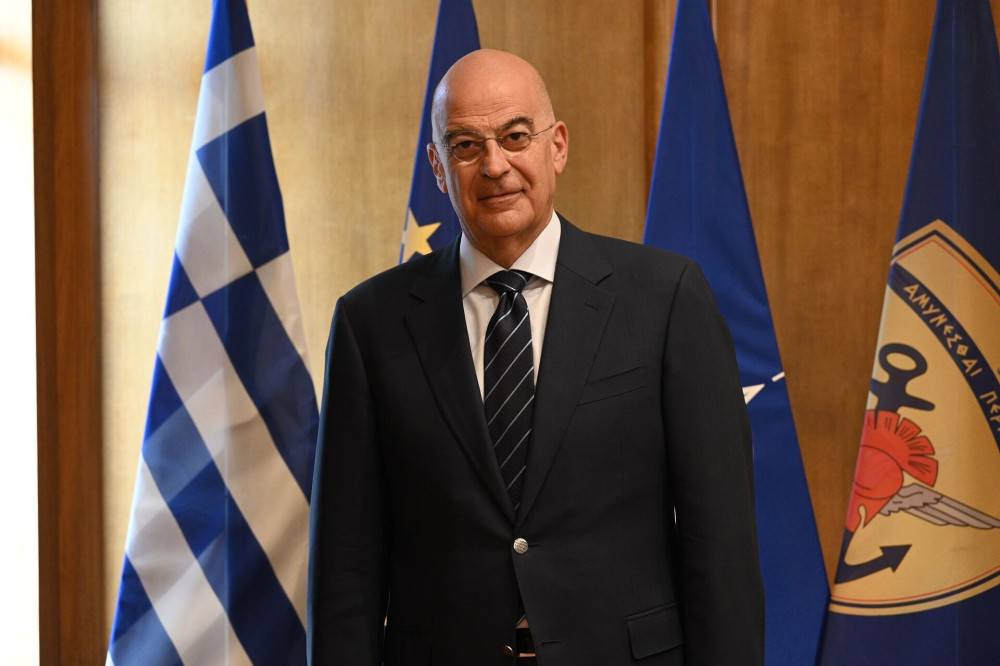 Δένδιας με Τούρκο υπ. Άμυνας στις Βρυξέλλες: Συζητήσαμε για την ανάγκη διατήρησης κλίματος ύφεσης