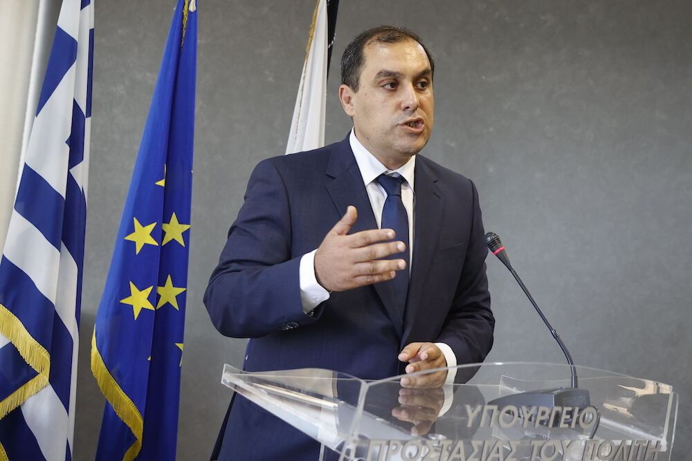 Φρεσκάρισμα μνήμης από τον Κατσαφάδο για τα σκάνδαλα του ΣΥΡΙΖΑ (video)