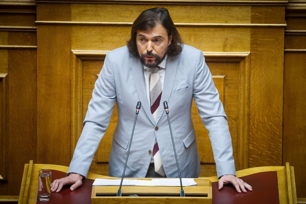 Πέτρος Παππάς: «Αδιανόητο να μην παραστούν βουλευτές στις Σπέτσες - Στο επίπεδο του αστείου η δικαιολογία "με πιάνει ναυτία"»