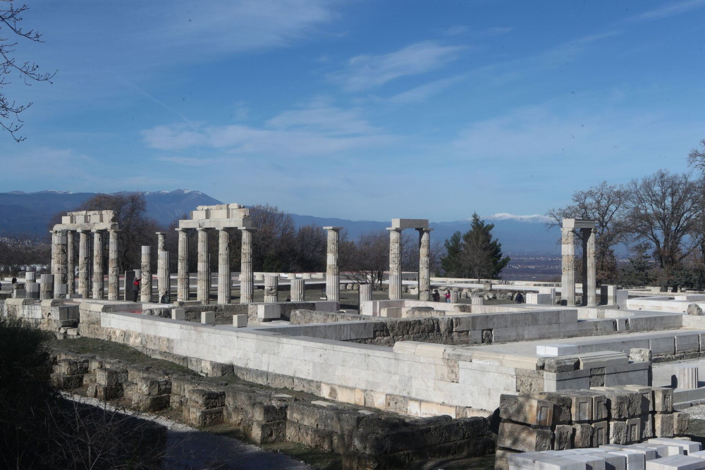 Το αναστηλωμένο  ανάκτορο του Φιλίππου Β' της Μακεδονίας, στις Αιγές (φωτό)
