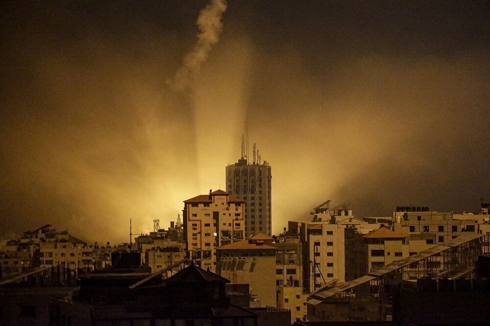 Φονικές ισραηλινές επιδρομές στη Γάζα - Έφτασαν τα φάρμακα που προορίζονται για τους ομήρους