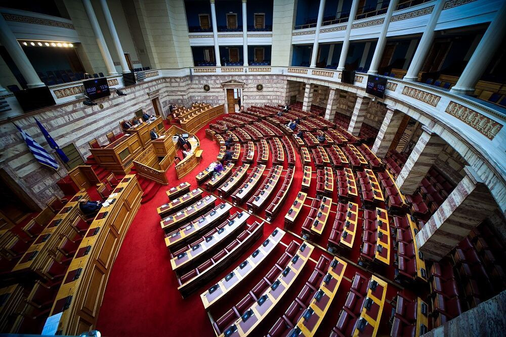 Βουλή: υπερψηφίστηκε το νομοσχέδιο για την Επαγγελματική Εκπαίδευση και Κατάρτιση