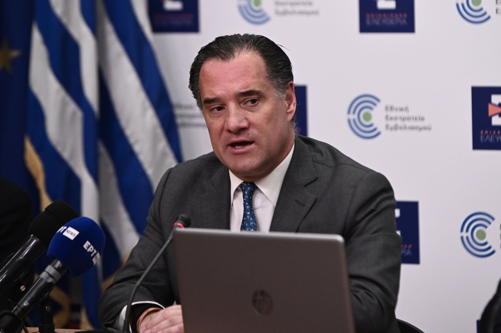 Άδωνις Γεωργιάδης: Πώς θα λειτουργήσουν τα απογευματινά χειρουργεία - Από 300 έως 2.000 ευρώ το κόστος
