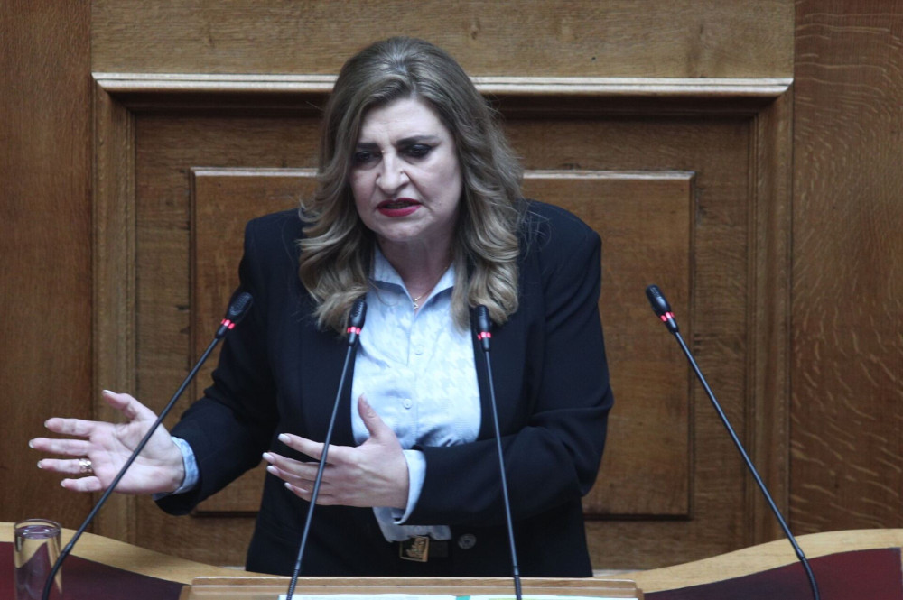 Από τη… χούντα της Λιακούλη στο «παρών» του Ανδρουλάκη ένα ΠΑΣΟΚ δρόμος