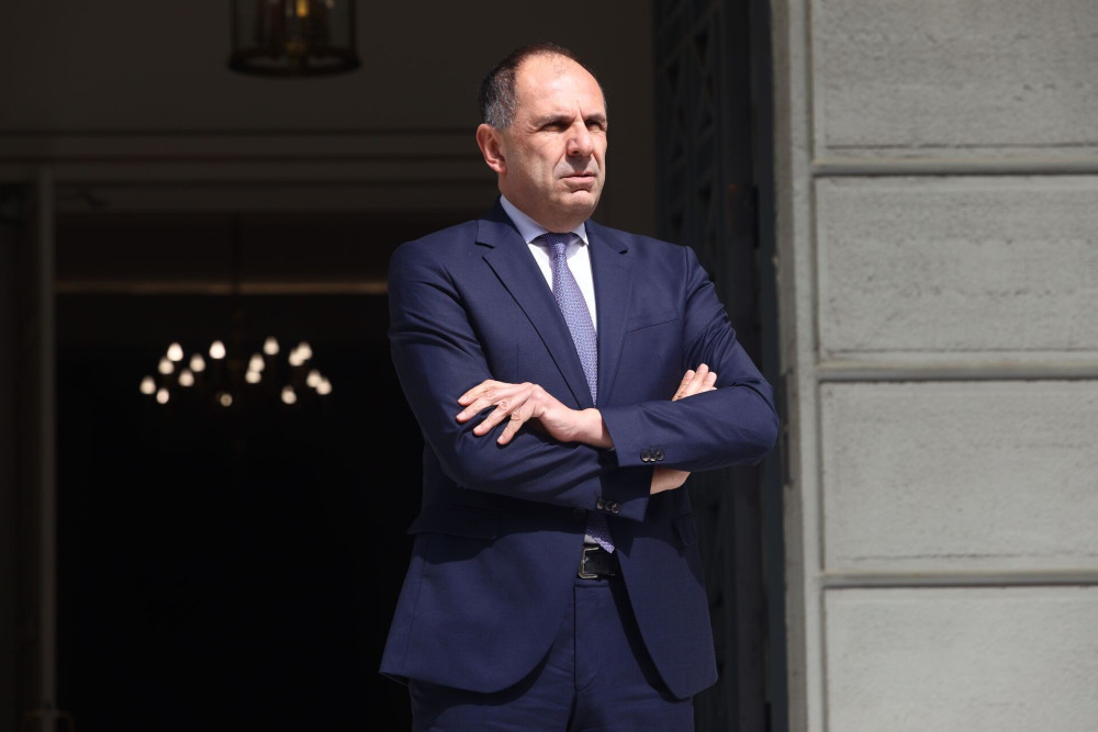 Μονή Σινά: στο Κάιρο η ελληνική αποστολή με επικεφαλής τον Γεραπετρίτη