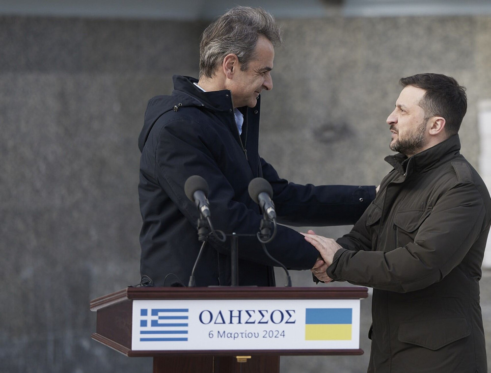 Ζελένσκι στη Rai: «Βρισκόμασταν με τον Μητσοτάκη και έπεσε ο πύραυλος στα 300 μέτρα»